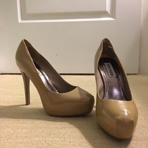 Steve Madden Tan Heels